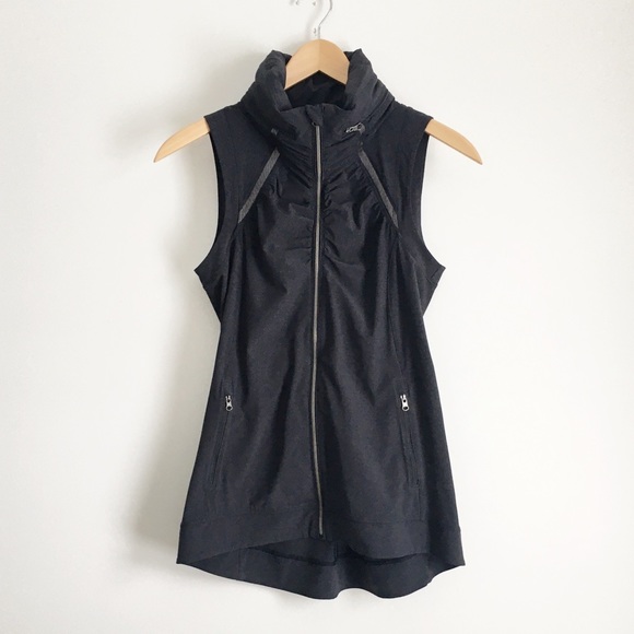 Lululemon Go the Distance Running Vest Black 4